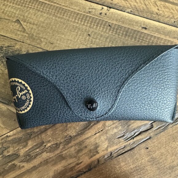 Ray-Ban Erika Classic - Picture 2 of 4